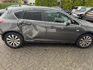 Opel Astra 1.6 Turbo Cosmo Automaat picture 9