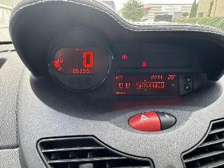 Renault Twingo 1.2-16V Dynamique Airco picture 10
