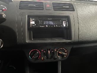 Suzuki Swift 1.3 GLS AIRCO picture 14