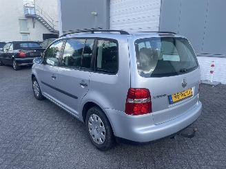 Volkswagen Touran 1.6-16V FSI Athene picture 3
