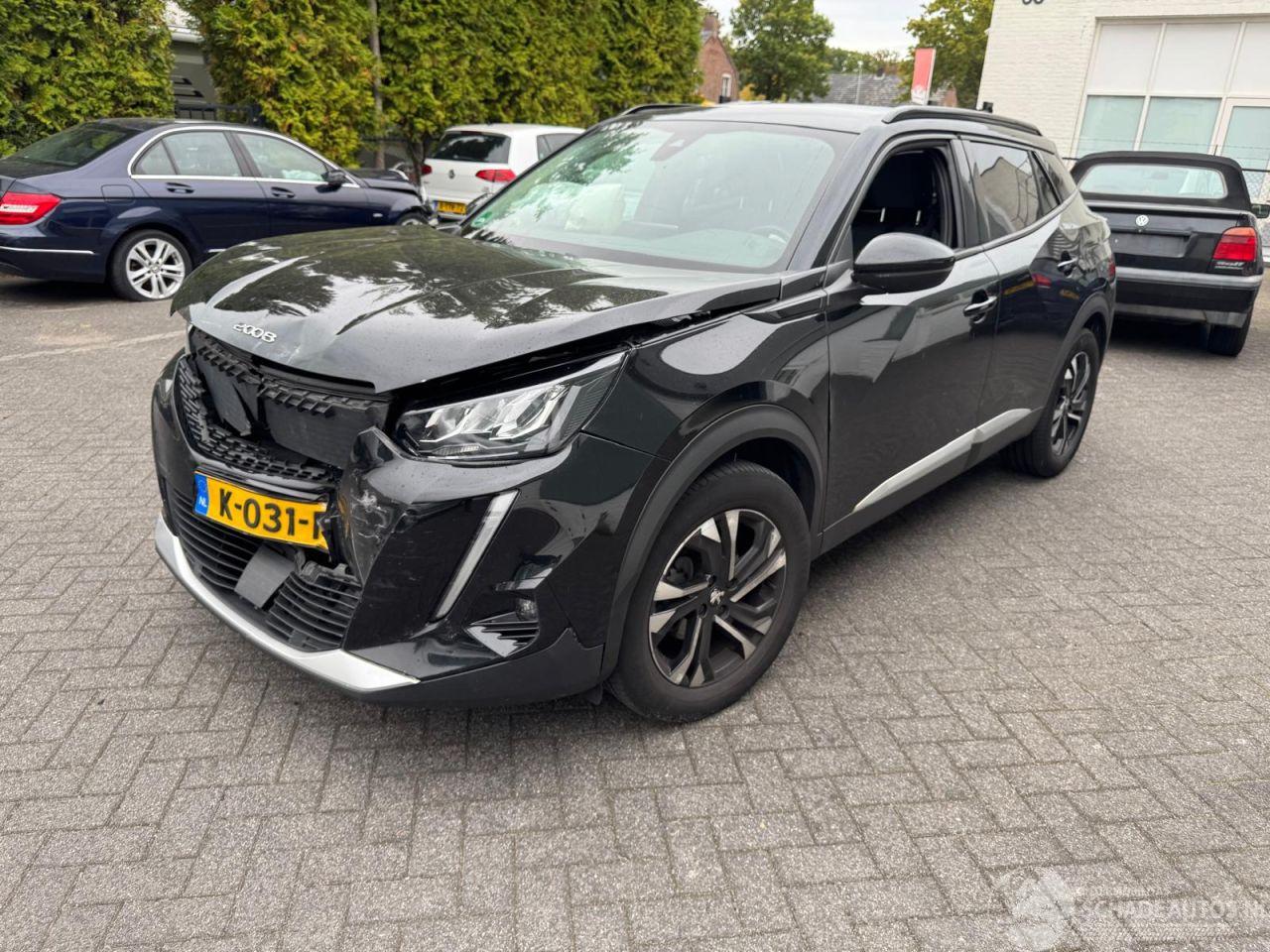 Peugeot 2008 1.2 PureTech Automaat Blue Lease Allure