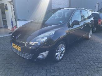 Unfallwagen Renault Grand-scenic 2.0 Dynamique 7p. 140PK!!! AUTOMAAT!!! 2010/2