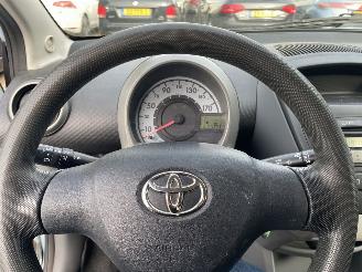 Toyota Aygo 1.0 picture 11
