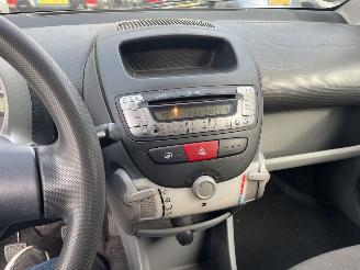Toyota Aygo 1.0 picture 12