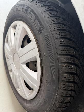 Skoda Rapid 1.2 TSI Greentech Ambition picture 23