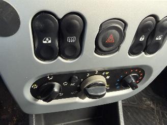 Dacia Logan 1.6-16V Lauréate 7p. picture 14