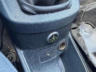 Ford Fiesta 1.4 Titanium LPG/BENZINE picture 26