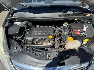 Opel Corsa 1.4-16V Cosmo picture 6