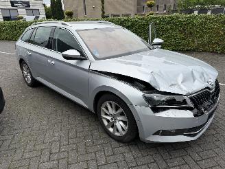 Skoda Superb 2.0 TDI Style Business AUTOMAAT picture 23