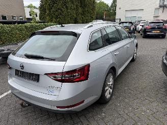 Skoda Superb 2.0 TDI Style Business AUTOMAAT picture 6