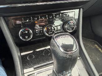Skoda Superb 2.0 TDI Style Business AUTOMAAT picture 26