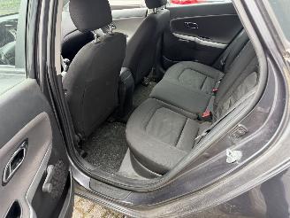 Kia Cee d 1.4 CVVT X-tra picture 9