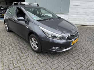 Kia Cee d 1.4 CVVT X-tra picture 5