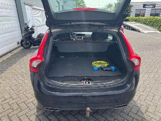 Volvo V-60 2.4 D6 Twin Engine R-Design picture 7