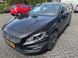 Auto incidentate Volvo V-60 2.4 D6 Twin Engine R-Design 2015/12