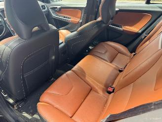 Volvo V-60 2.4 D6 Twin Engine R-Design picture 12