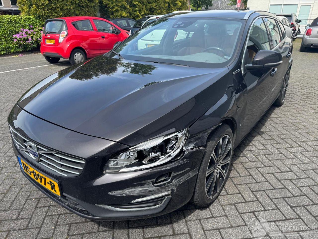 Volvo V-60 2.4 D6 Twin Engine R-Design