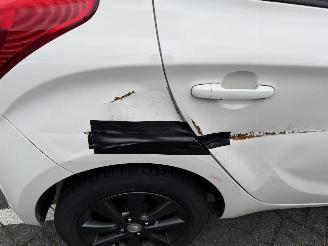 Hyundai I-20 1.2i i-Deal picture 3