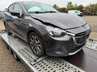 krockskadad bil auto Mazda 2 1.5 Skyactiv-G 2018/9