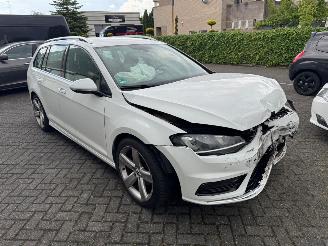 Schadeauto Volkswagen Golf 1.4 TSI Highline 2015/2