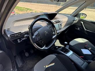 Citroën C4-picasso 1.6 THP Intensive picture 8