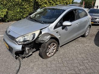 Schadeauto Kia Rio 1.2 CVVT Comfort Pack 2012/4