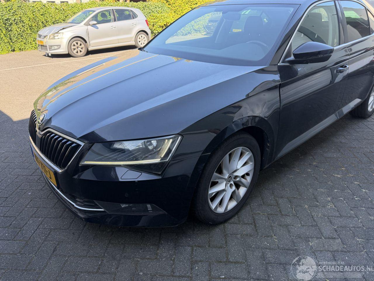 Skoda Superb 1.6 TDI Ambition Business