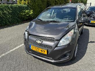 krockskadad bil auto Chevrolet Spark 1.0 16VLS Bi-Fuel 2014/6