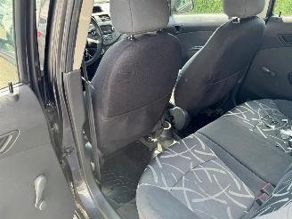 Chevrolet Spark 1.0 16VLS Bi-Fuel picture 9
