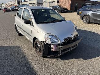Toyota Yaris 1.3-16V VVT-i Sol AIRCO picture 2