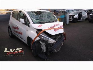 demontáž osobní automobily Hyundai Ix20  2016/12