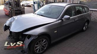 Salvage car BMW 3-serie 3 serie Touring (E91), Combi, 2004 / 2012 320d 16V Efficient Dynamics Edition 2012/2