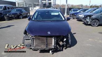 Voiture accidenté Peugeot 308 308 SW (L4/L9/LC/LJ/LR), Combi 5-drs, 2014 / 2021 1.6 BlueHDi 120 2015/9