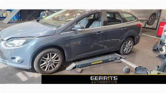 Salvage car Ford Focus Focus 3 Wagon, Combi, 2010 / 2020 1.0 Ti-VCT EcoBoost 12V 125 2013/9