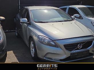 Volvo V-40 V40 (MV), Hatchback 5-drs, 2012 / 2019 1.6 D2 picture 2