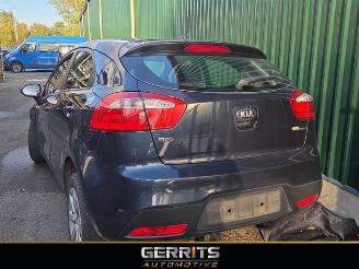 Coche siniestrado Kia Rio Rio III (UB), Hatchback, 2011 / 2017 1.2 CVVT 16V 2013/1