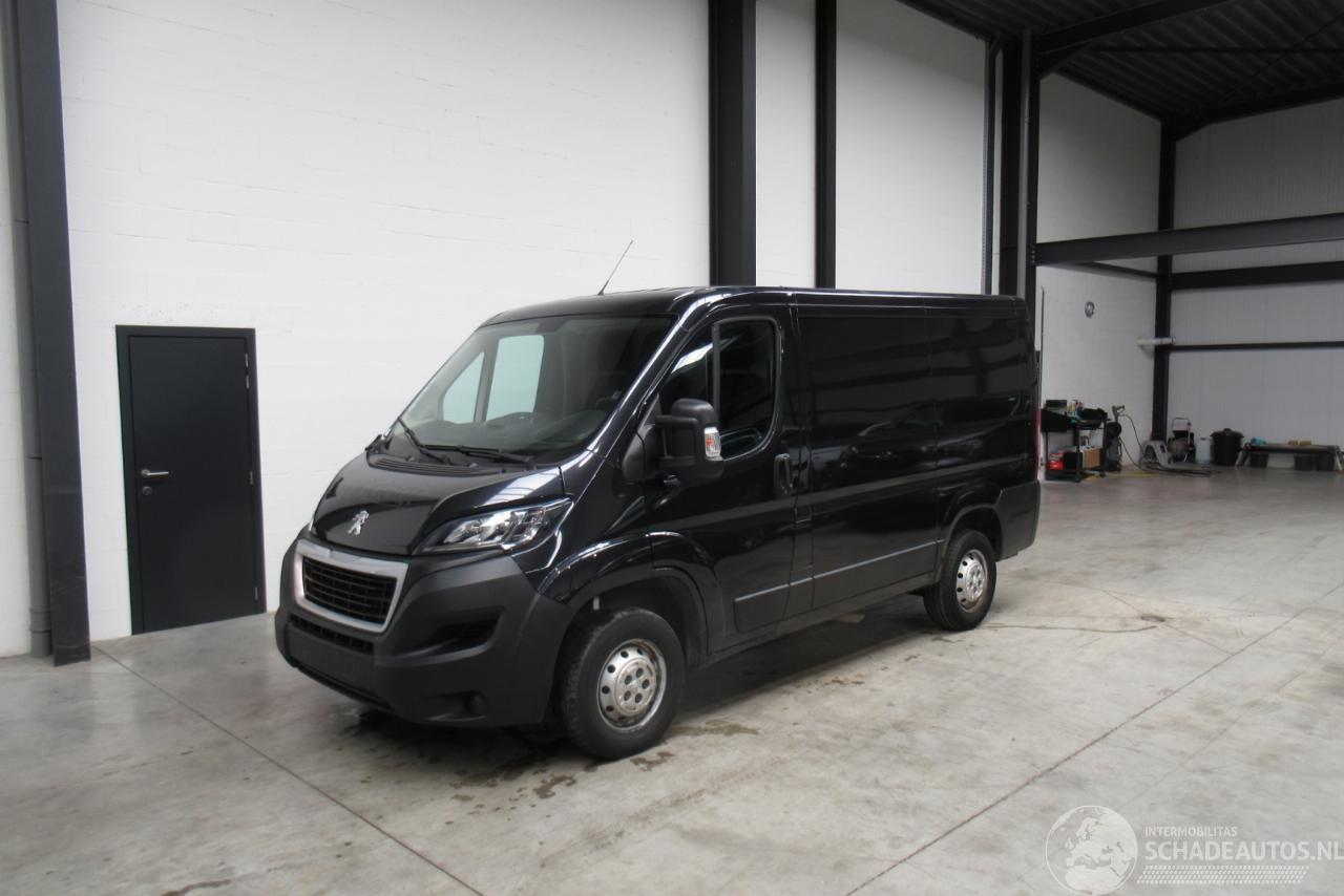 Peugeot Boxer PREMIUM EDITION