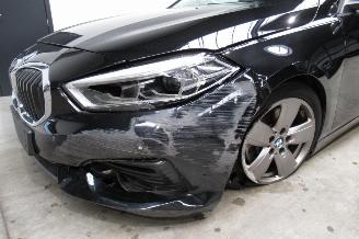 BMW 1-serie SEDAN picture 8