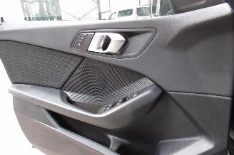 BMW 1-serie SEDAN picture 28