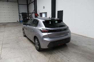 Peugeot 208 ACTIVE picture 3