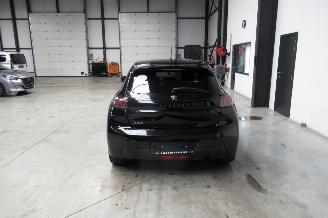Peugeot 208 ACTIVE picture 4