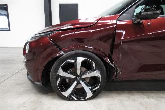 Nissan Juke SUV picture 9