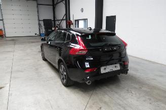 Volvo V-40 BREAK picture 3