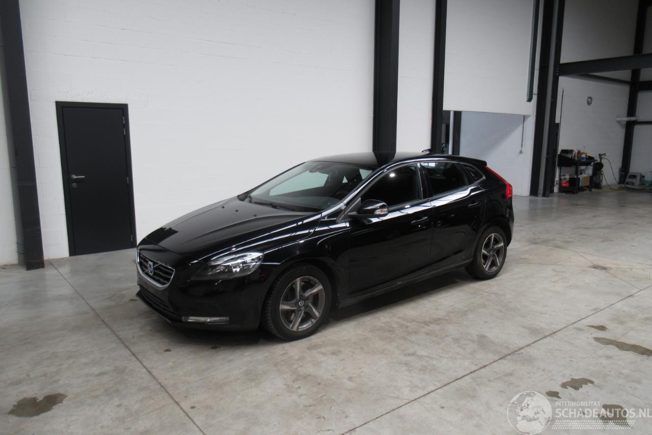 Volvo V-40 BREAK