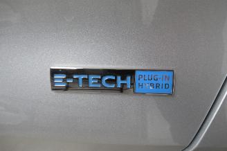 Renault Captur INITIALE picture 17