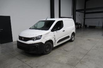Avarii auto utilitare Peugeot Partner CAMIONETTE 2020/9