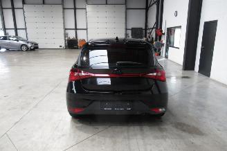 Hyundai I-20 SEDAN picture 4