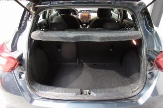 Nissan Micra SEDAN picture 12