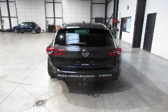 Opel Insignia SPORTS TOURER picture 4