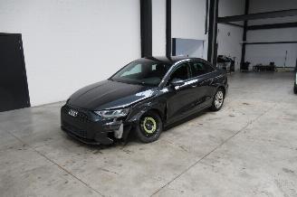 Coche accidentado Audi A3 BERLINE 2023/7